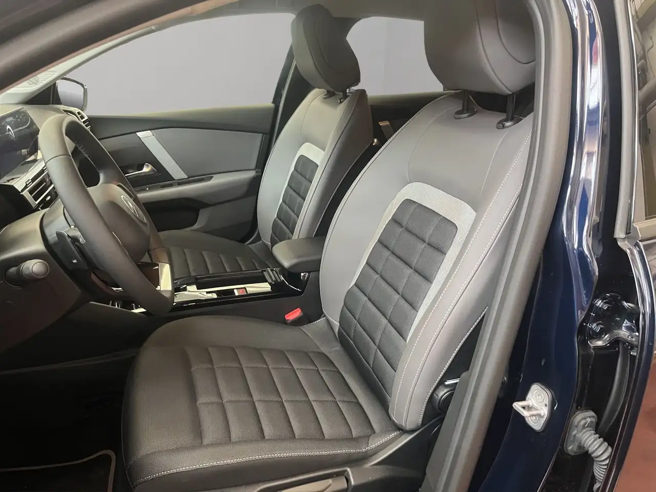 Citroen C4 X 11