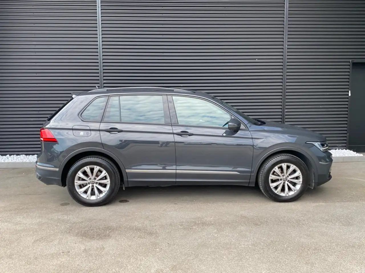 Volkswagen Tiguan 7