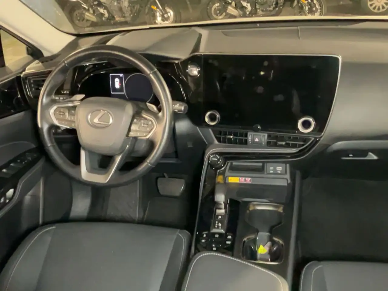 Lexus NX 300 9