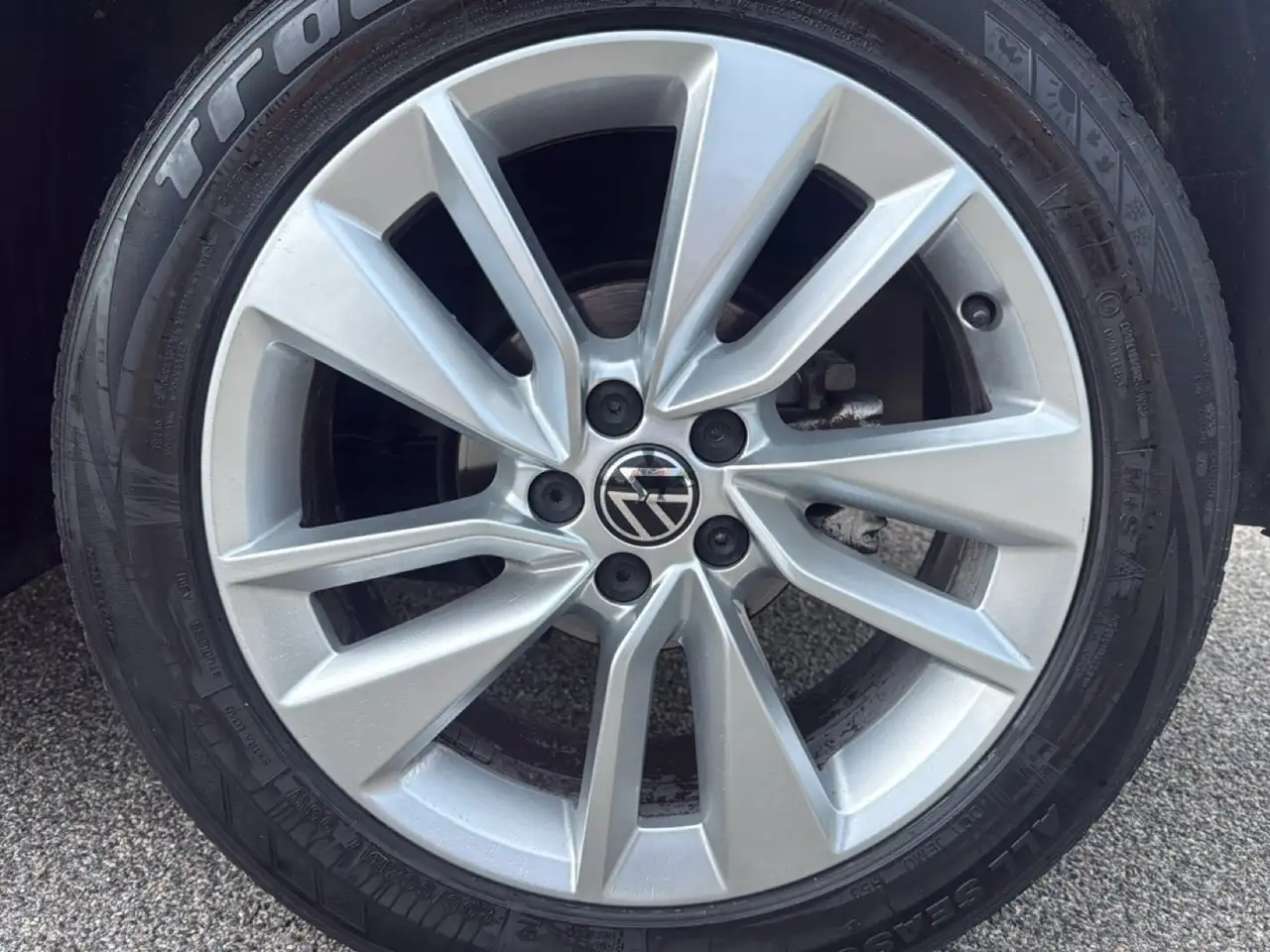 Volkswagen T-Cross 6