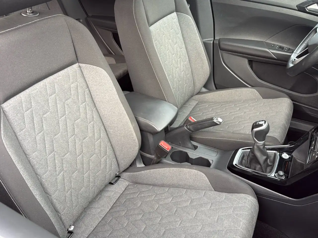 Volkswagen T-Cross 11