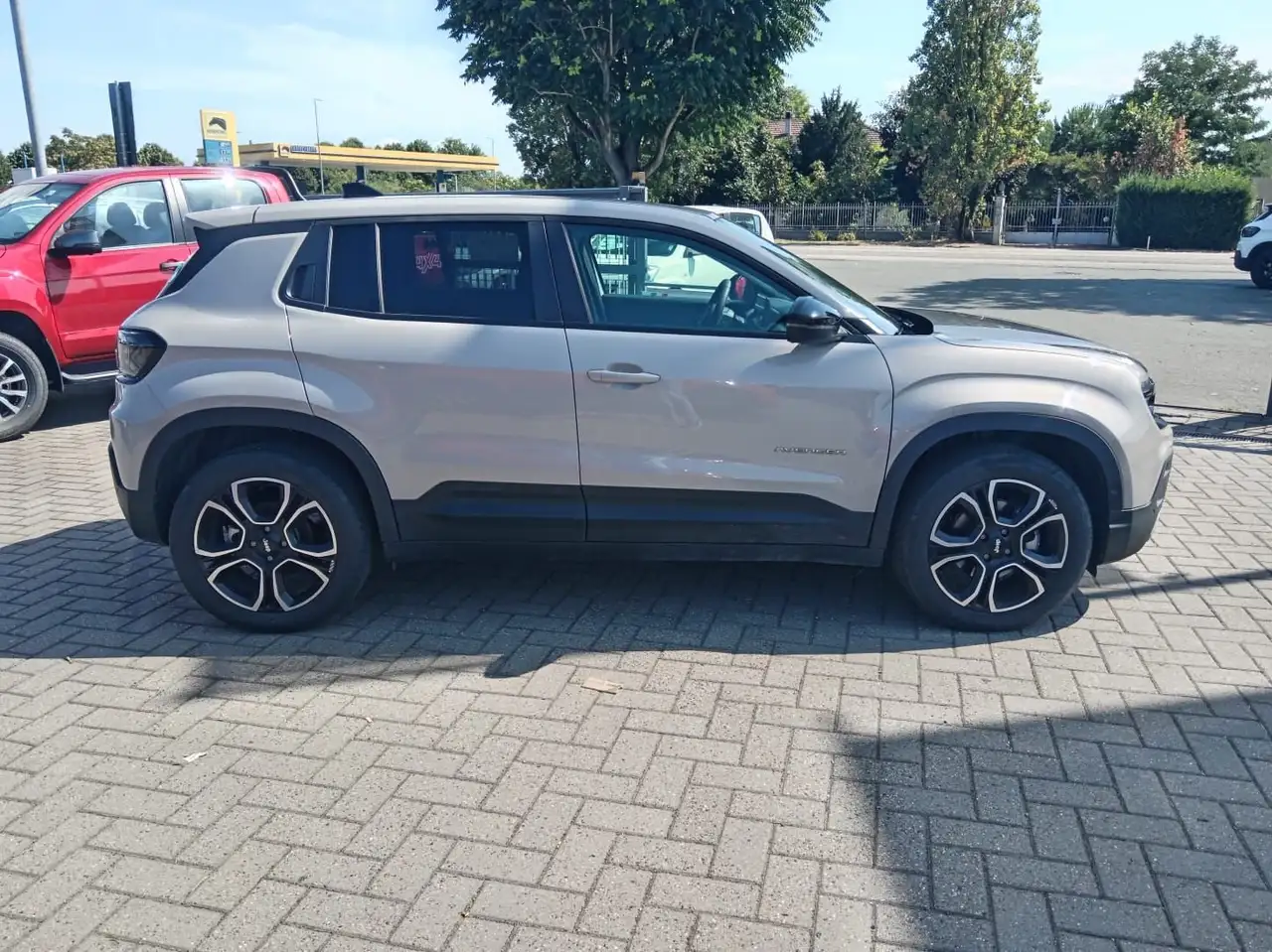 Jeep Avenger 4