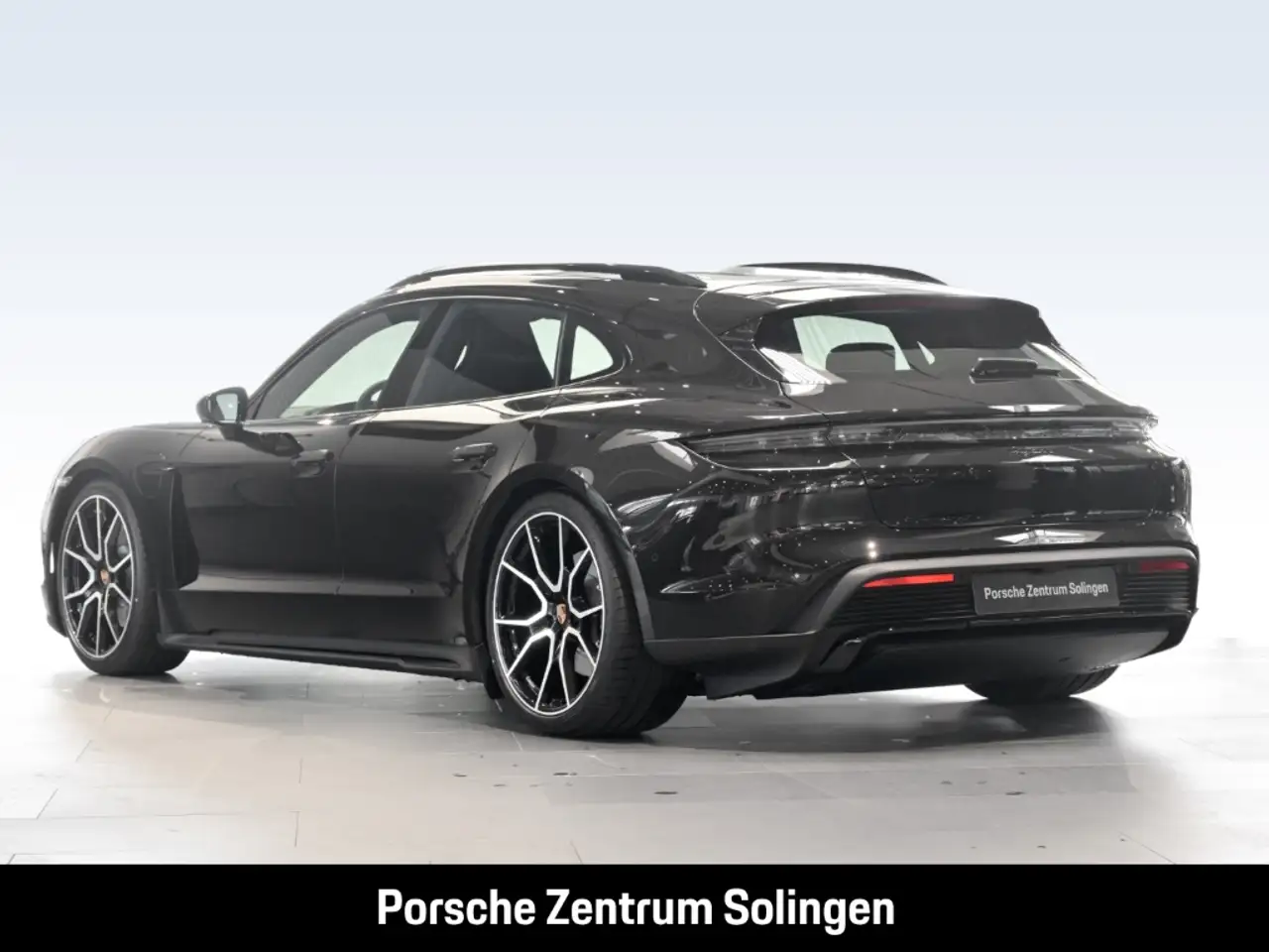 Porsche Taycan 3