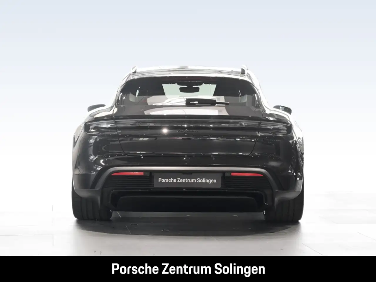 Porsche Taycan 5