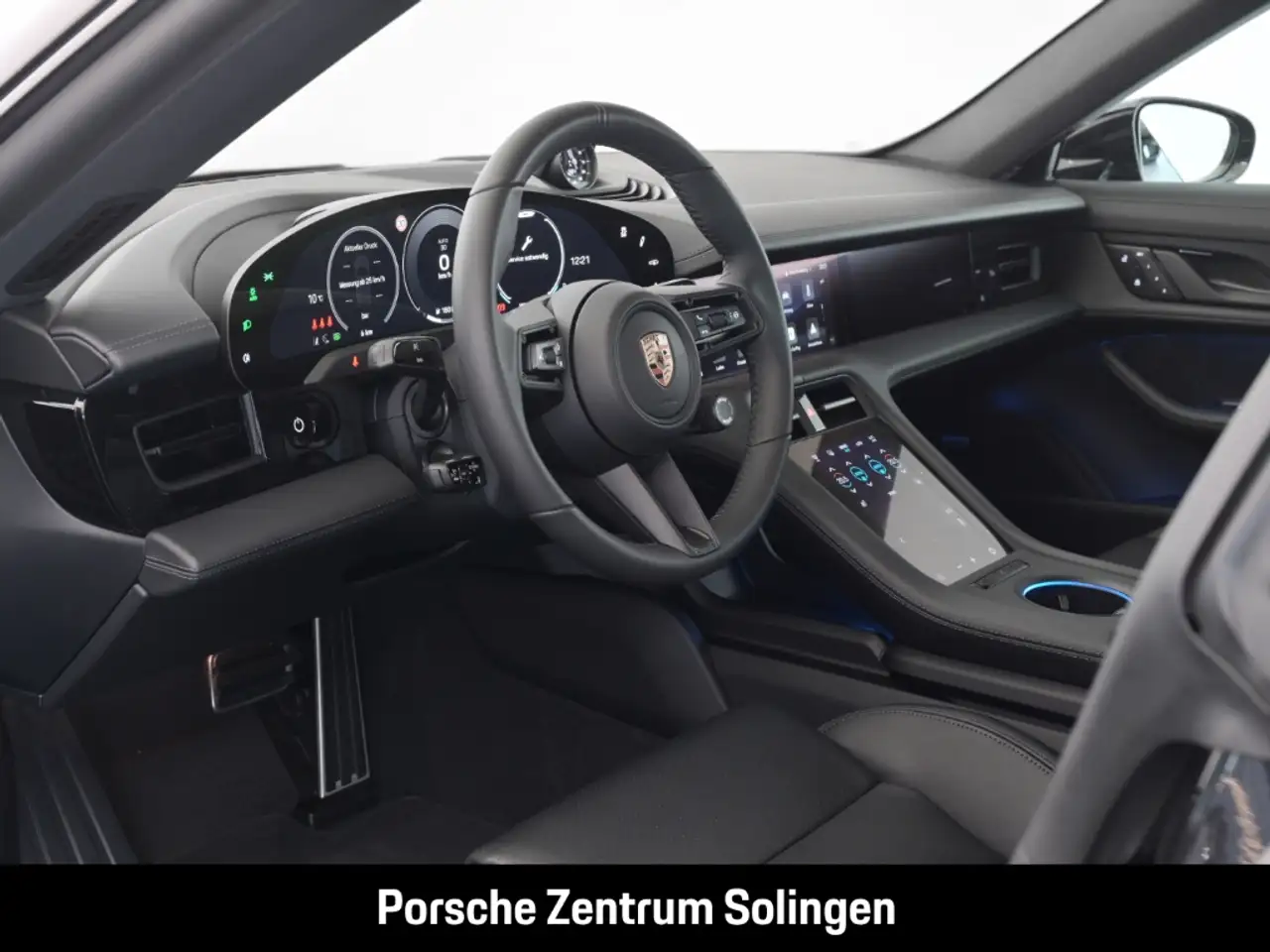 Porsche Taycan 11