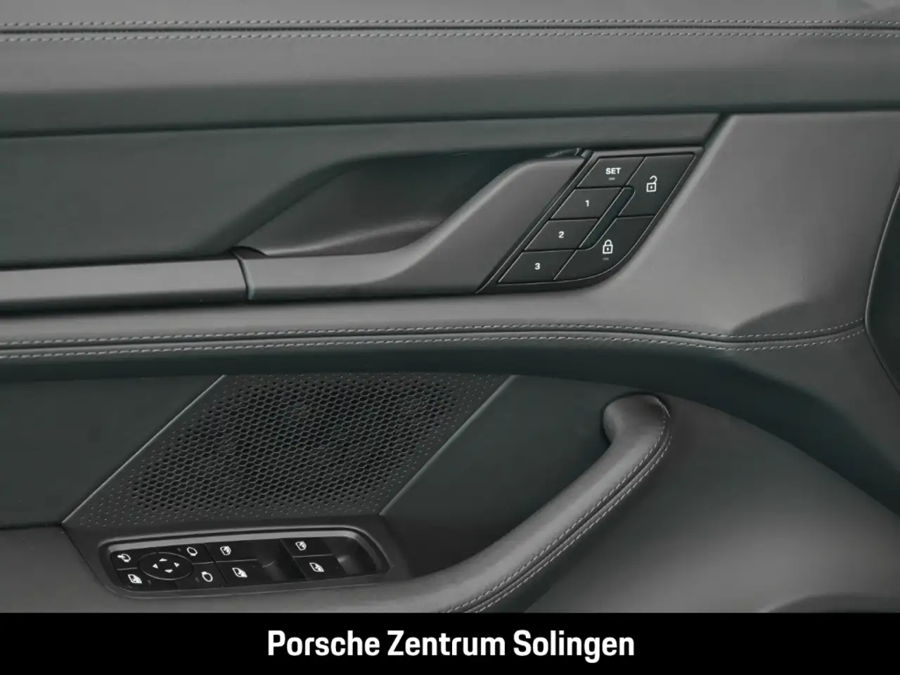 Porsche Taycan 13