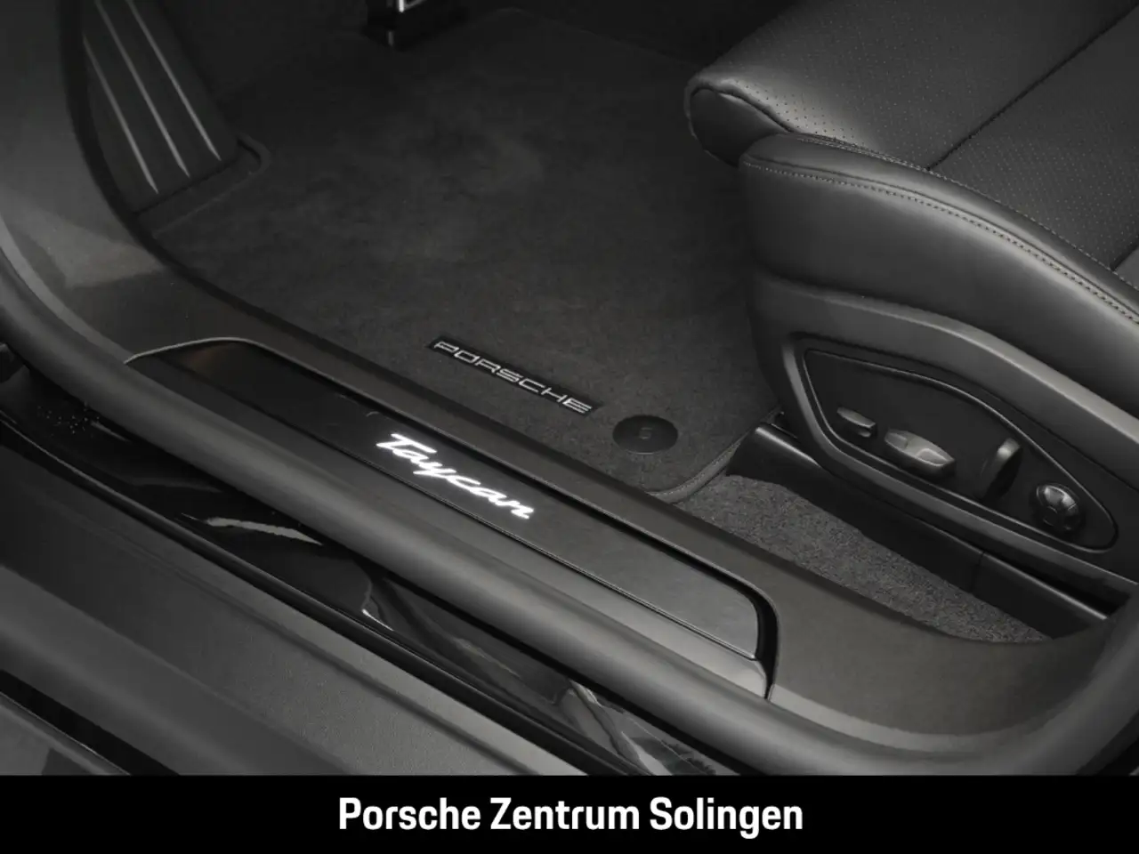 Porsche Taycan 14