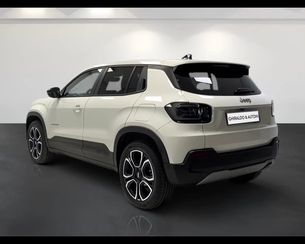 Jeep Avenger 6