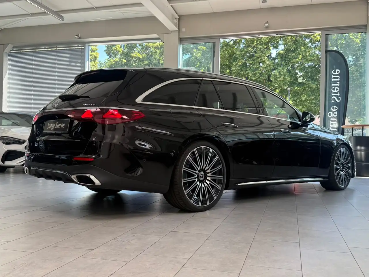 Mercedes-Benz E 450 8