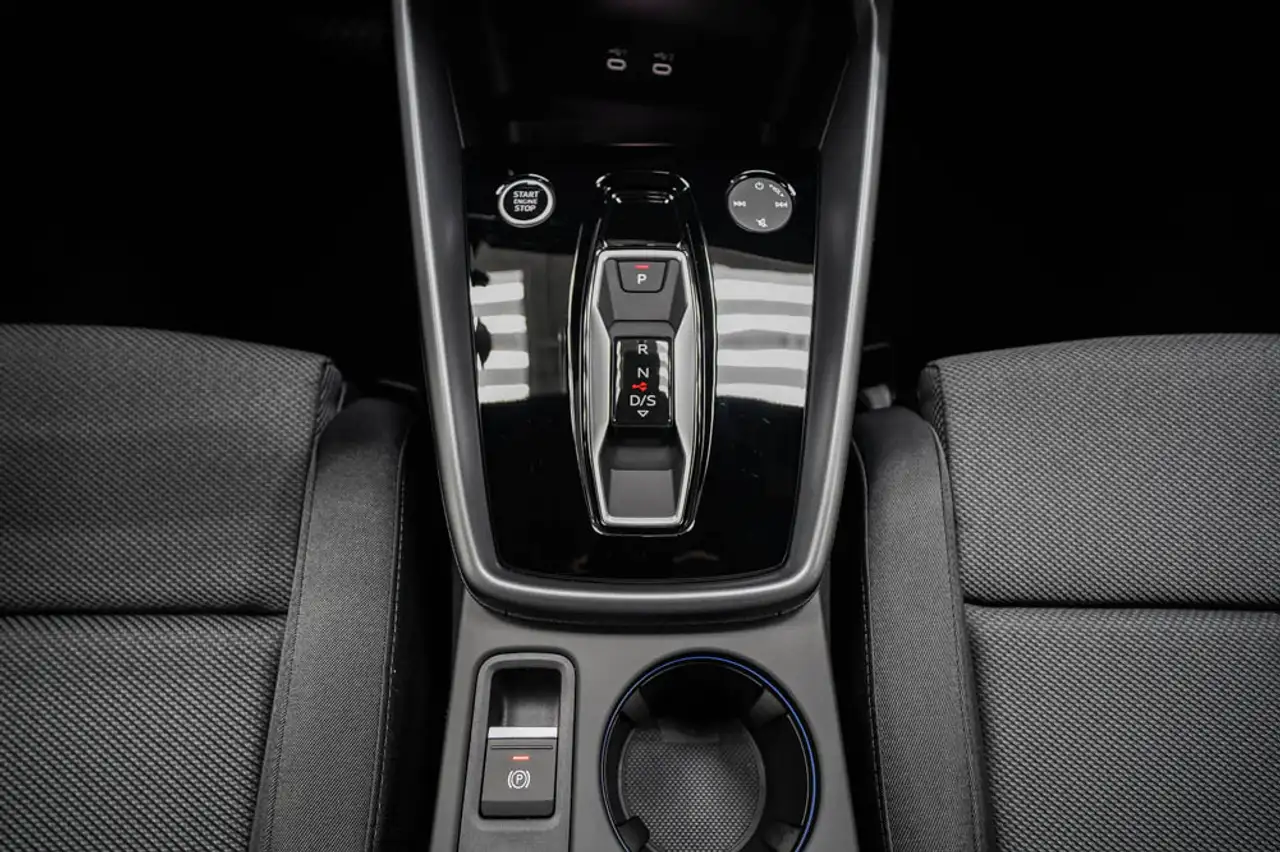 Audi A3 40 12
