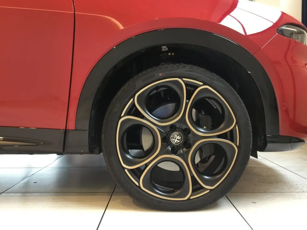 Alfa Romeo Tonale 8