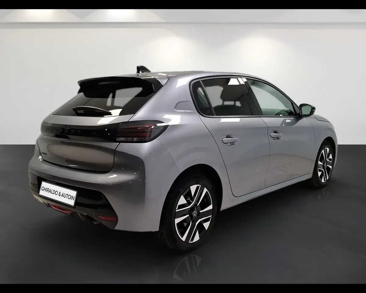Peugeot 208 II 4