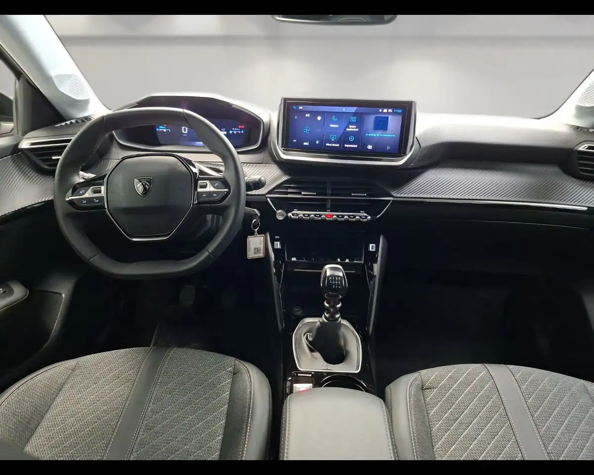 Peugeot 208 II 9