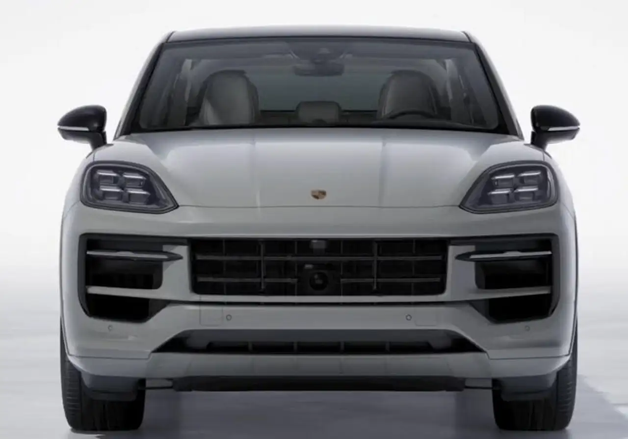 Porsche Cayenne 8