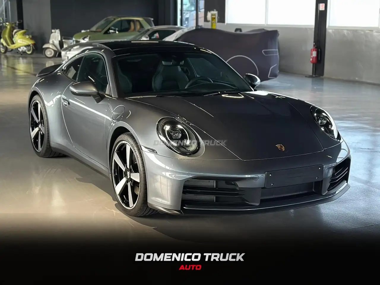 Porsche 992 911