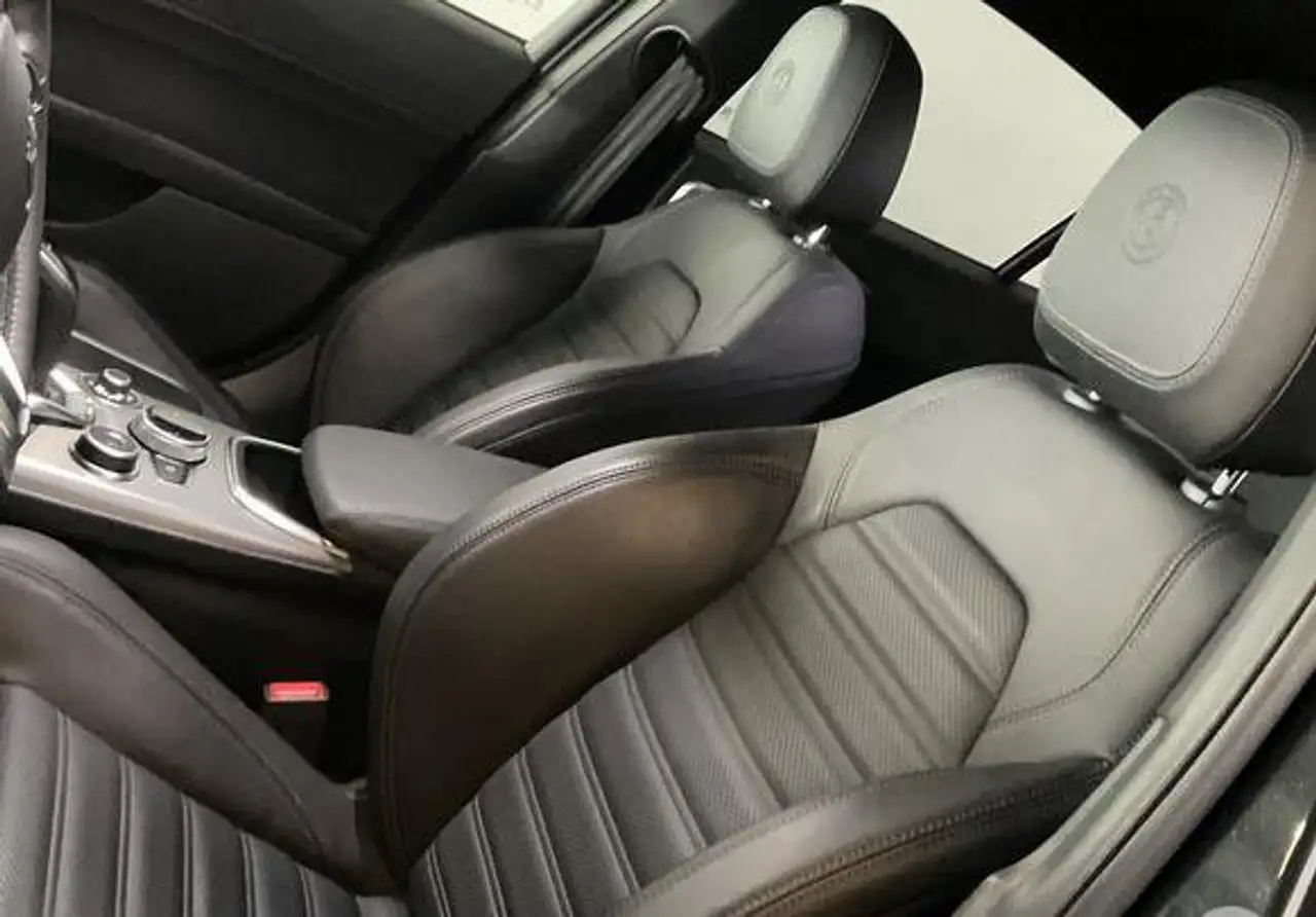 Alfa Romeo Giulia 4