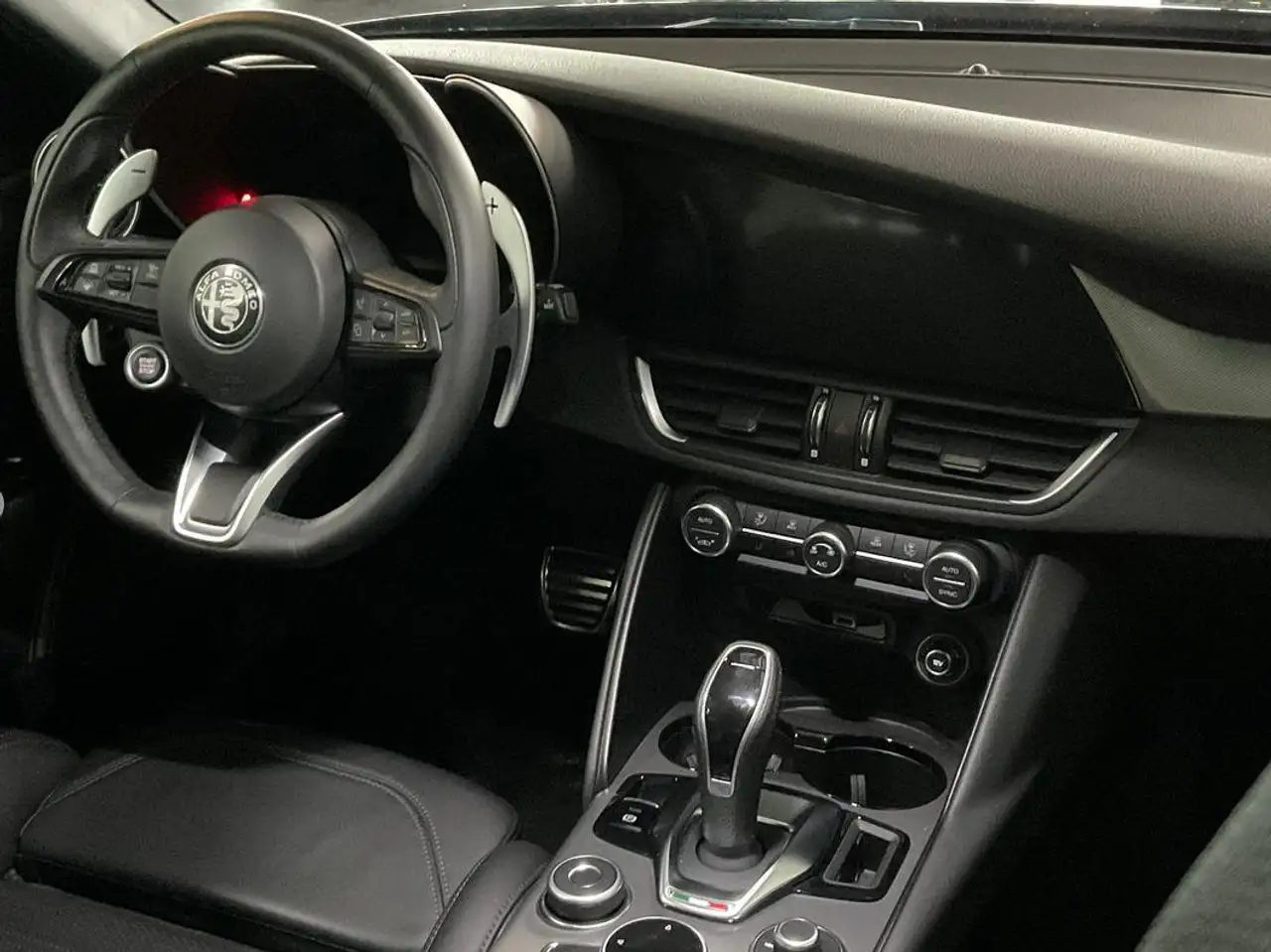 Alfa Romeo Giulia 5
