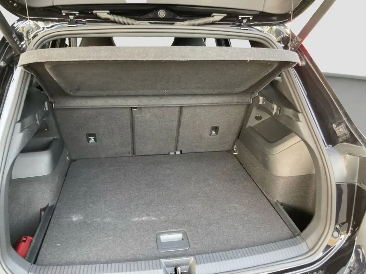 Volkswagen Tiguan 7