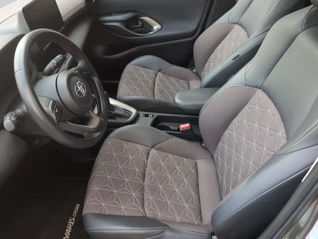 Toyota Yaris 6