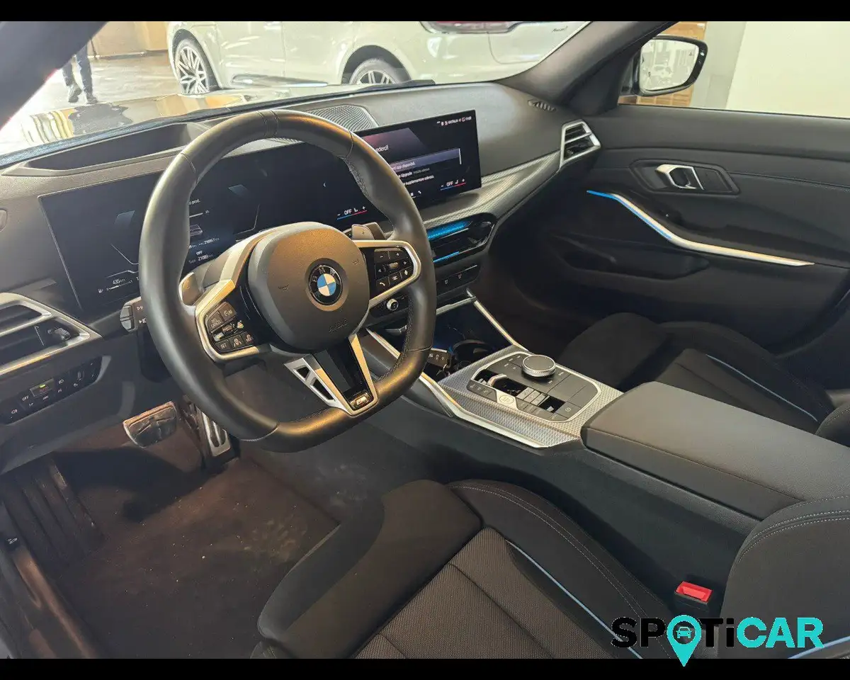 BMW 320 12