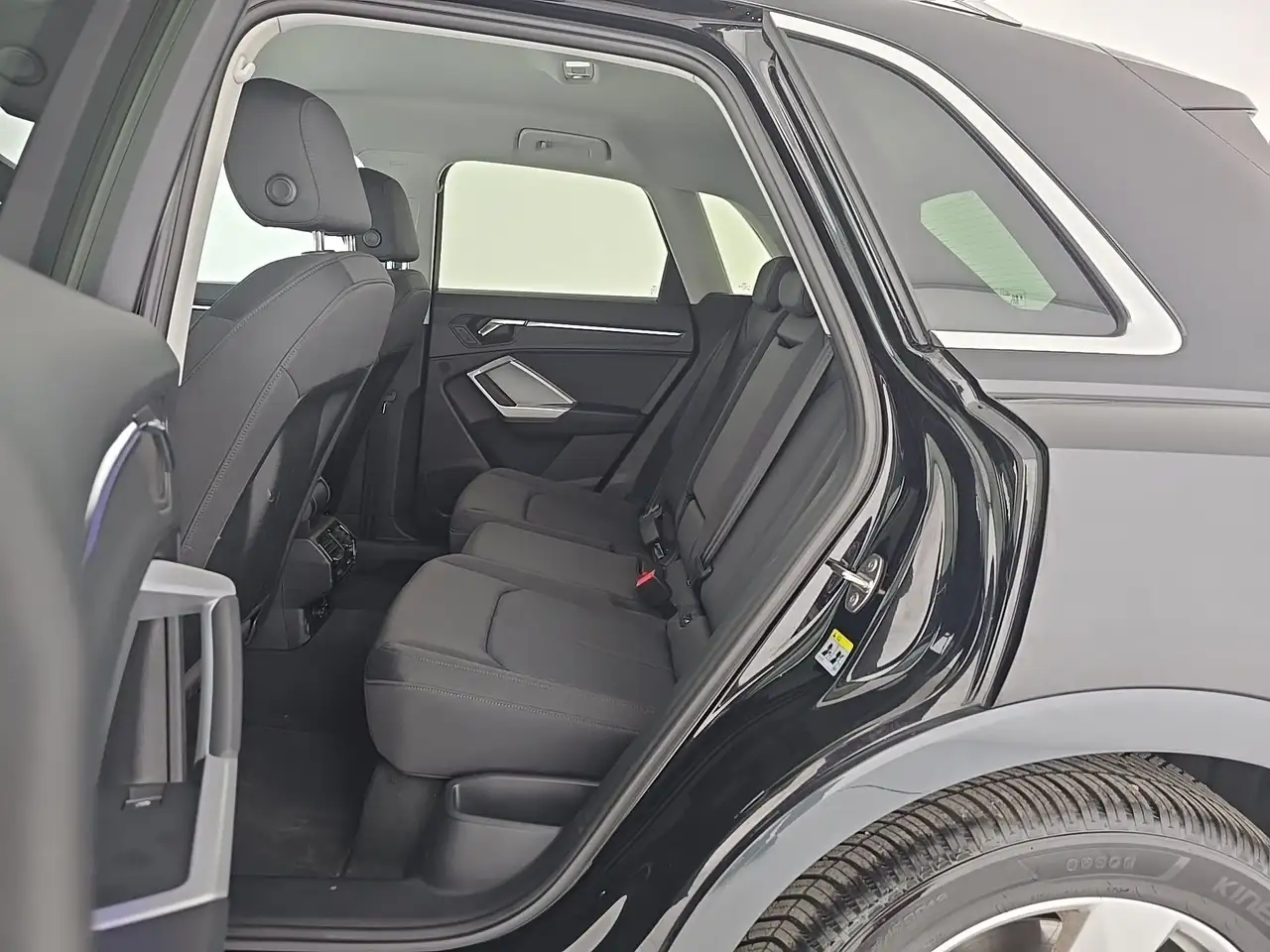 Audi Q3 35 10