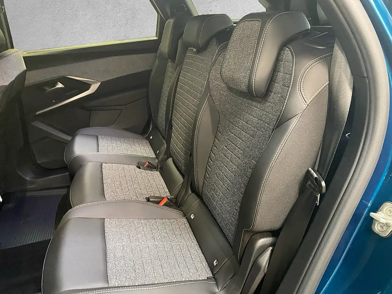 Peugeot 5008 8