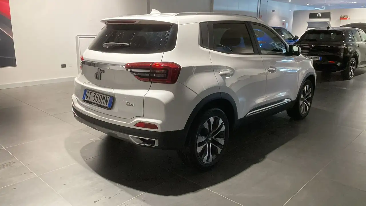 DR Automobiles DR5.0 4