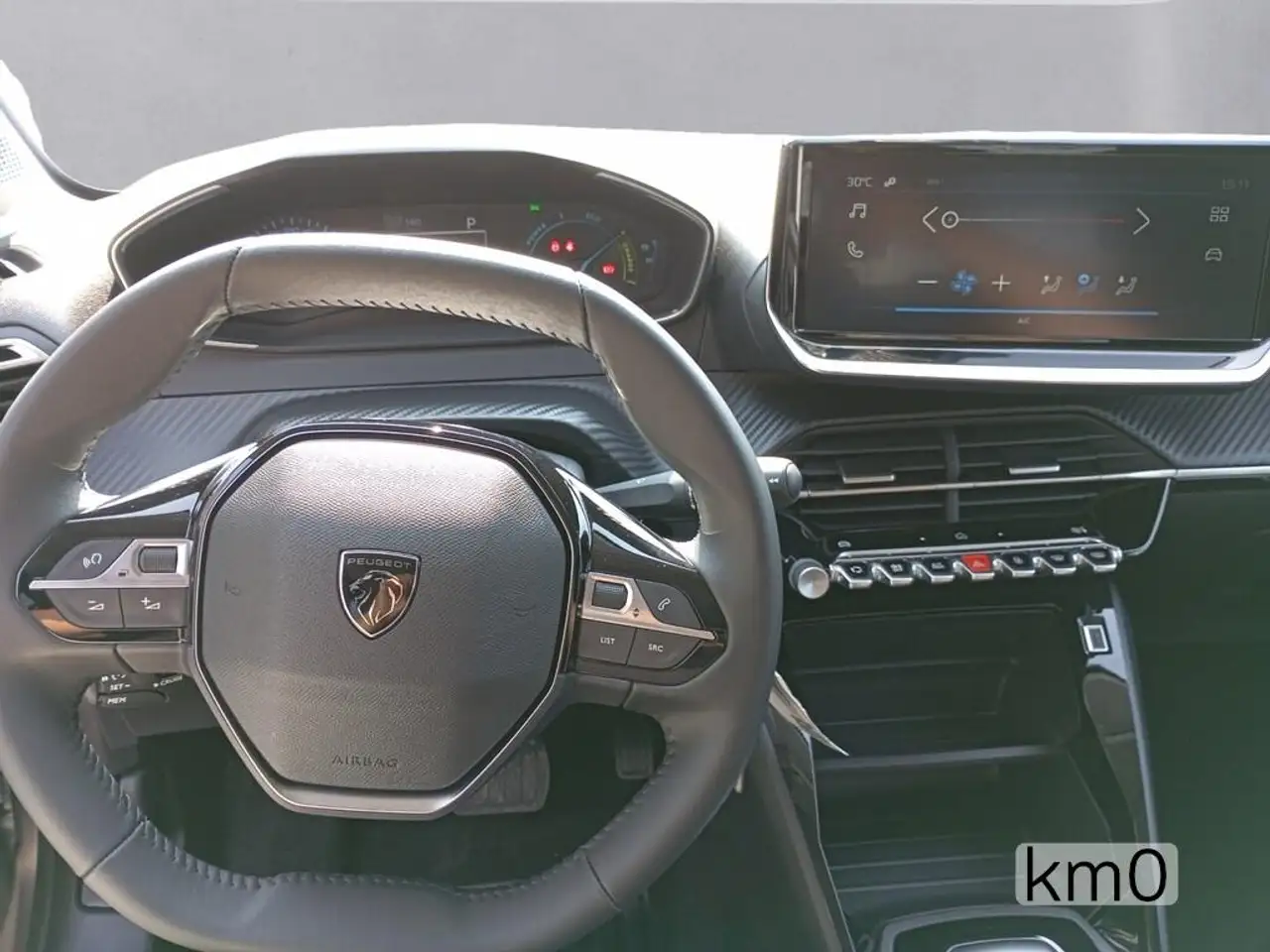 Peugeot 208 11
