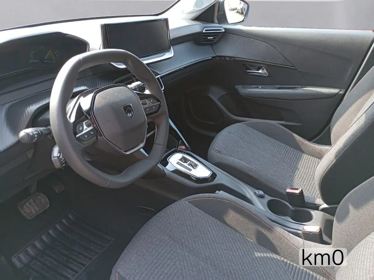 Peugeot 208 10