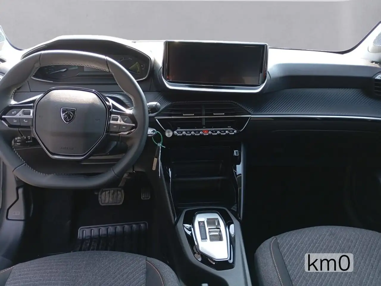 Peugeot 208 11