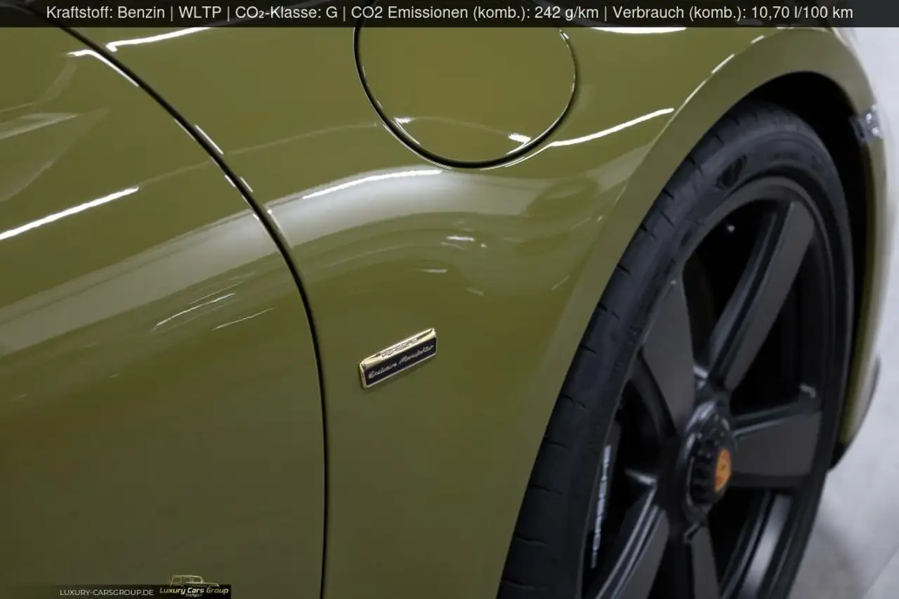 Porsche 992 911 7