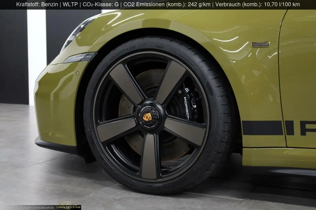 Porsche 992 911 14