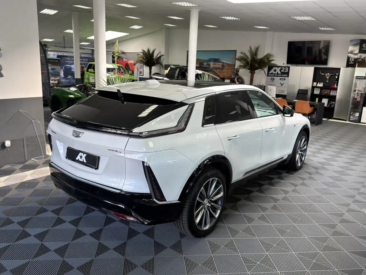 Cadillac Lyriq 7