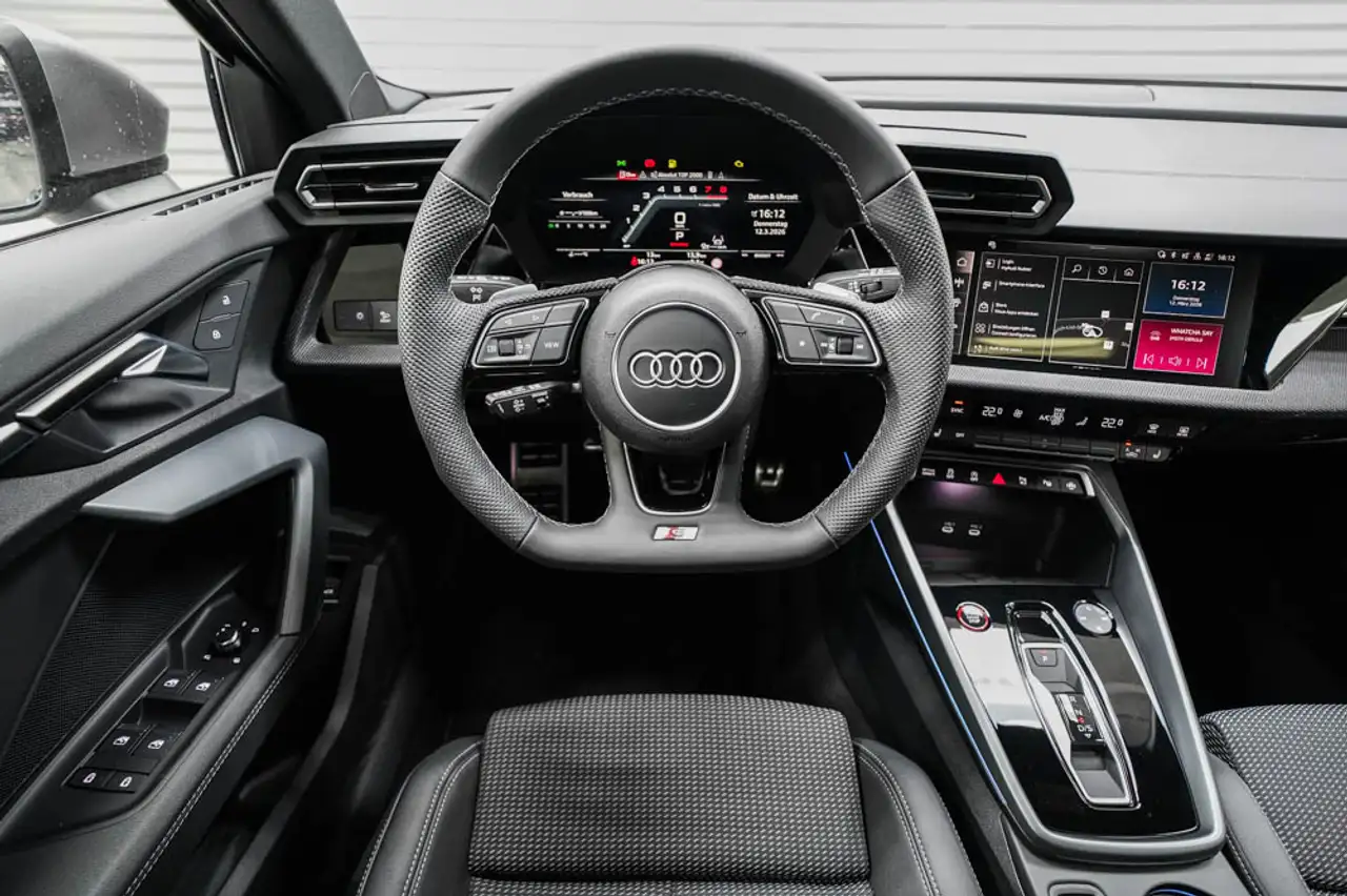 Audi S3 8