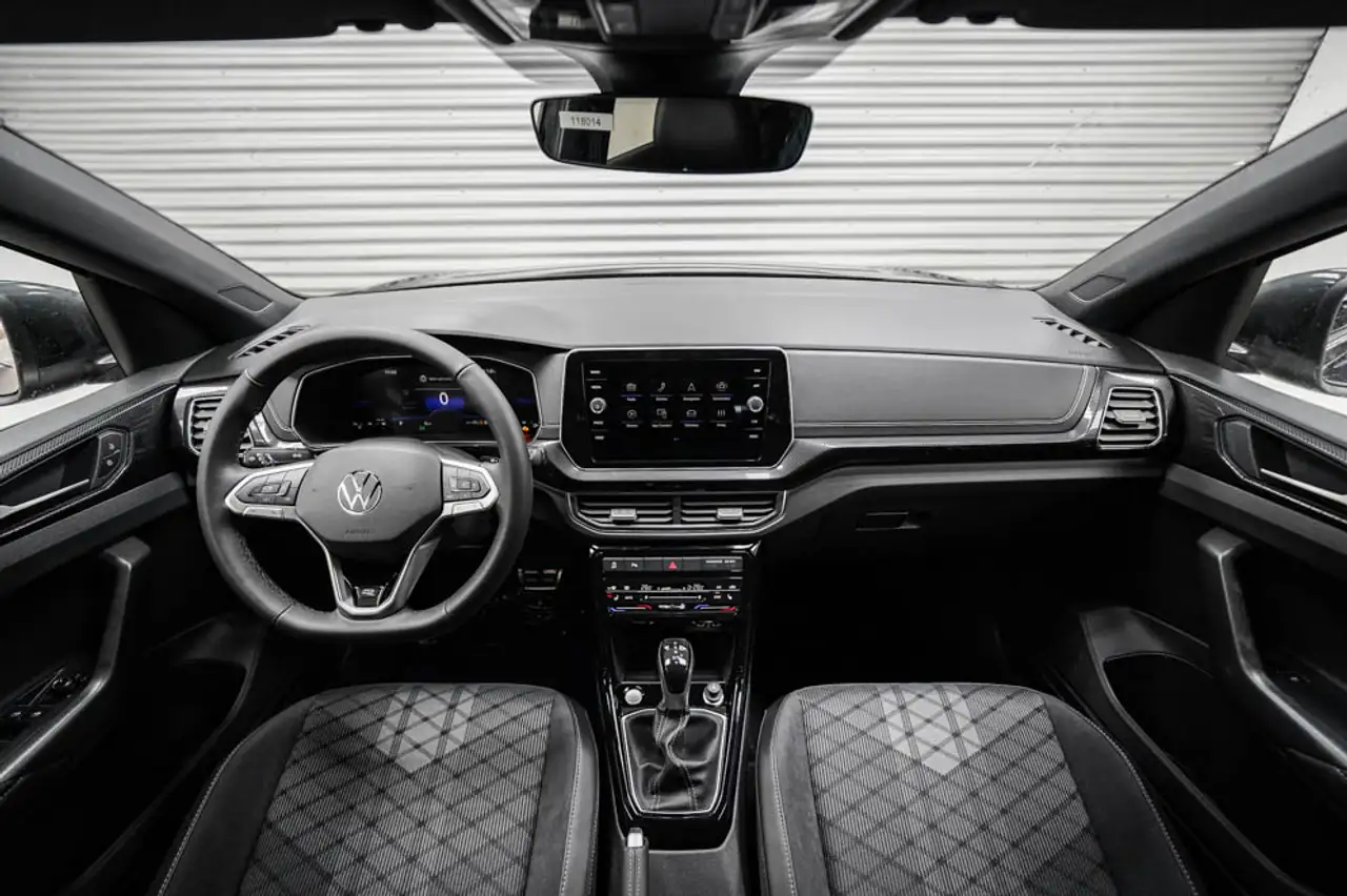 Volkswagen T-Cross 6