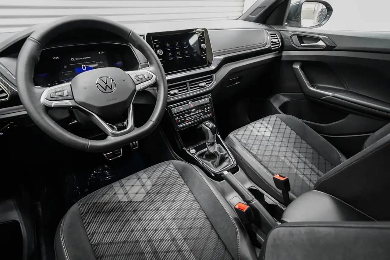 Volkswagen T-Cross 7