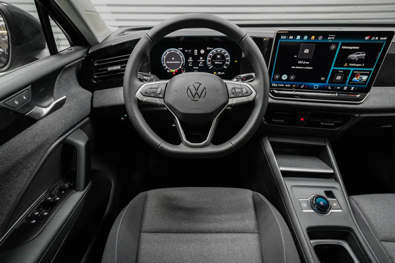 Volkswagen Tiguan 7