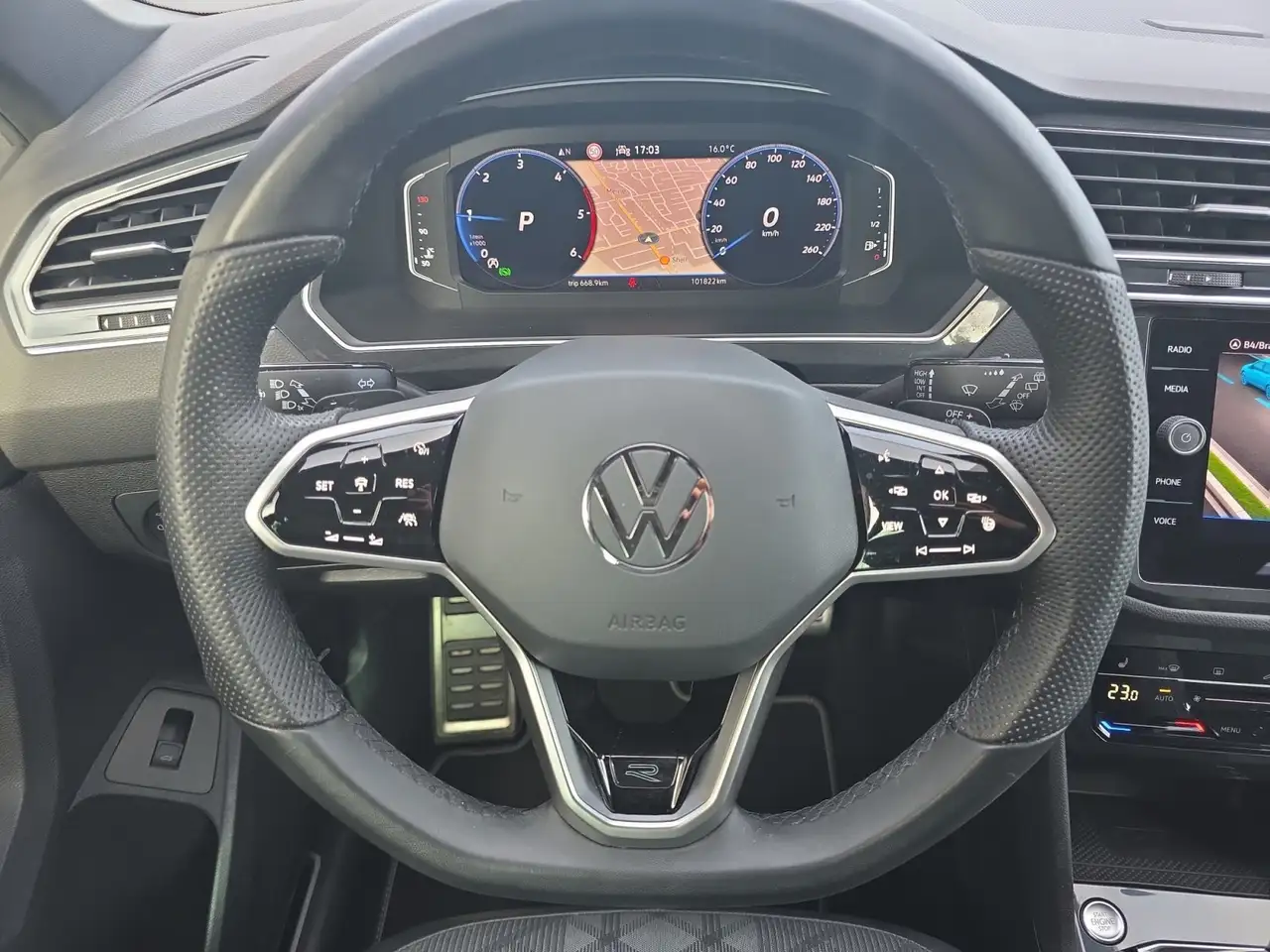 Volkswagen Tiguan 12