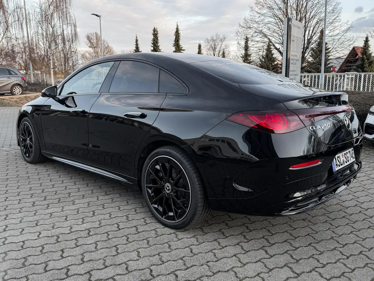 Mercedes-Benz CLA 250 4