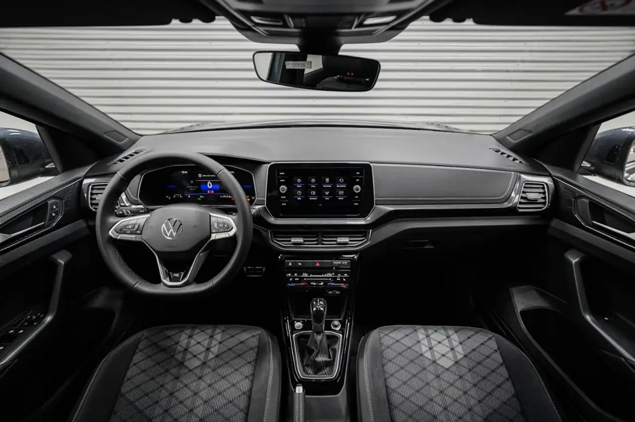 Volkswagen T-Cross 6