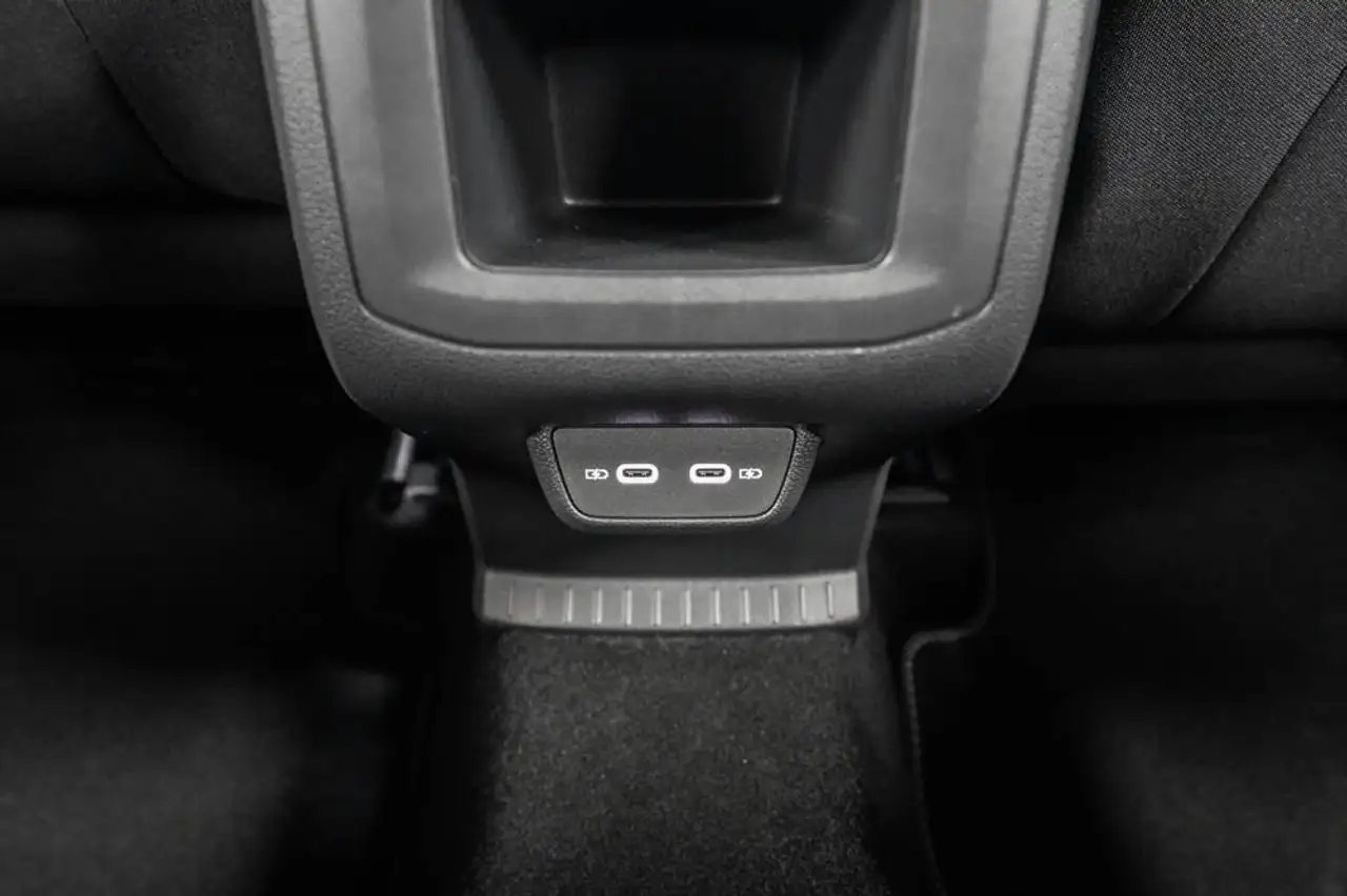 Volkswagen T-Cross 16