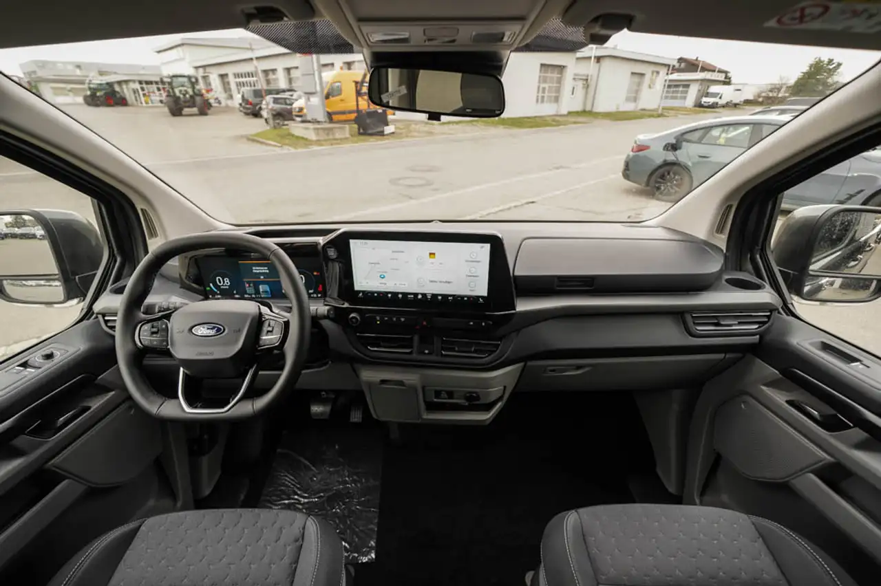 Ford Tourneo 7