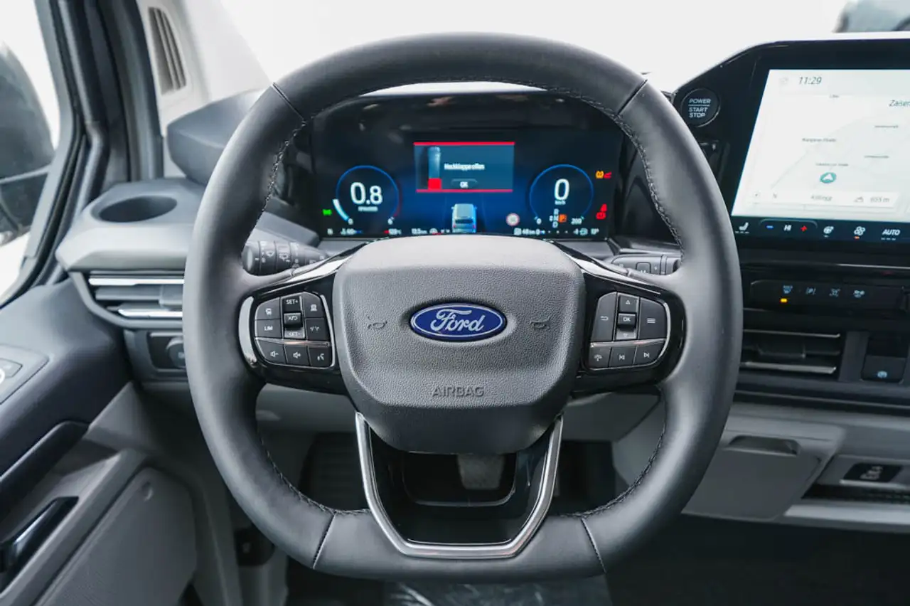 Ford Tourneo 10