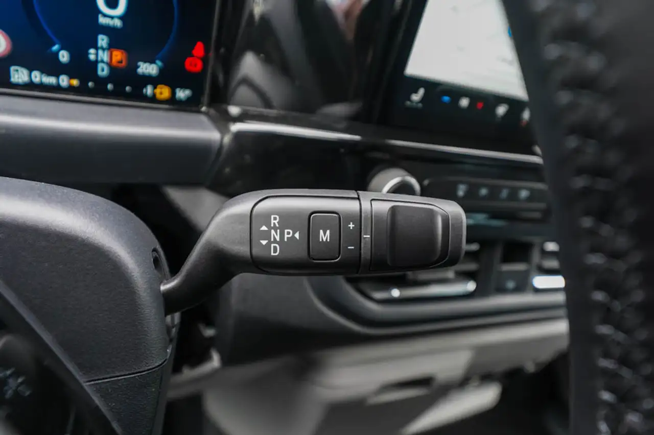 Ford Tourneo 12