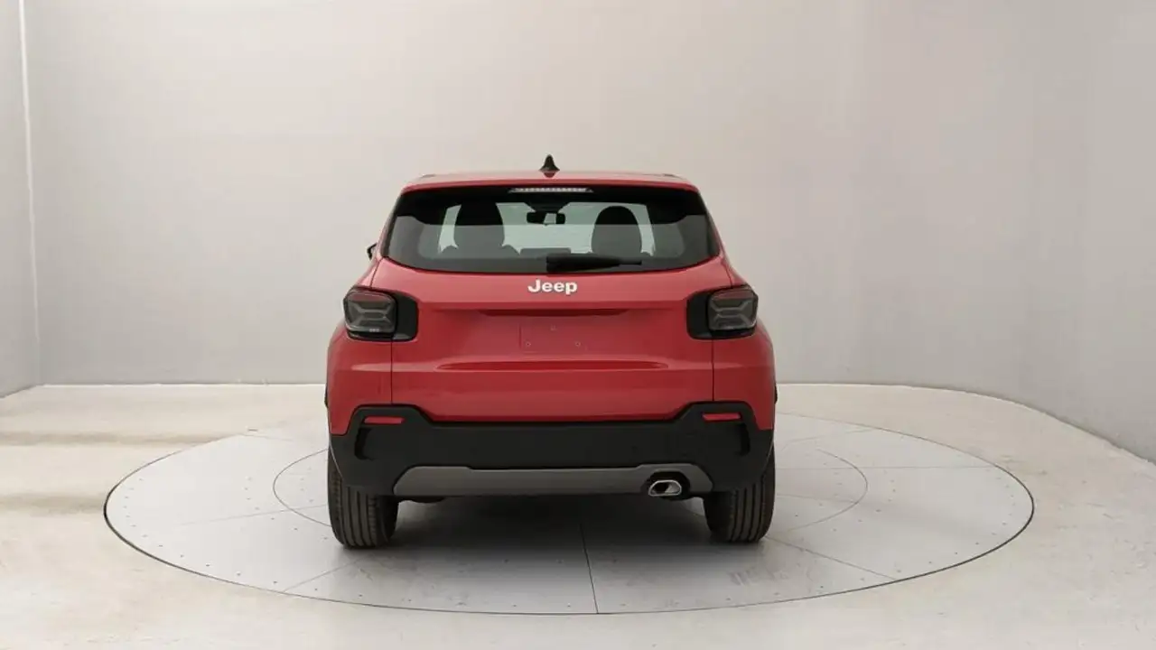 Jeep Avenger 4
