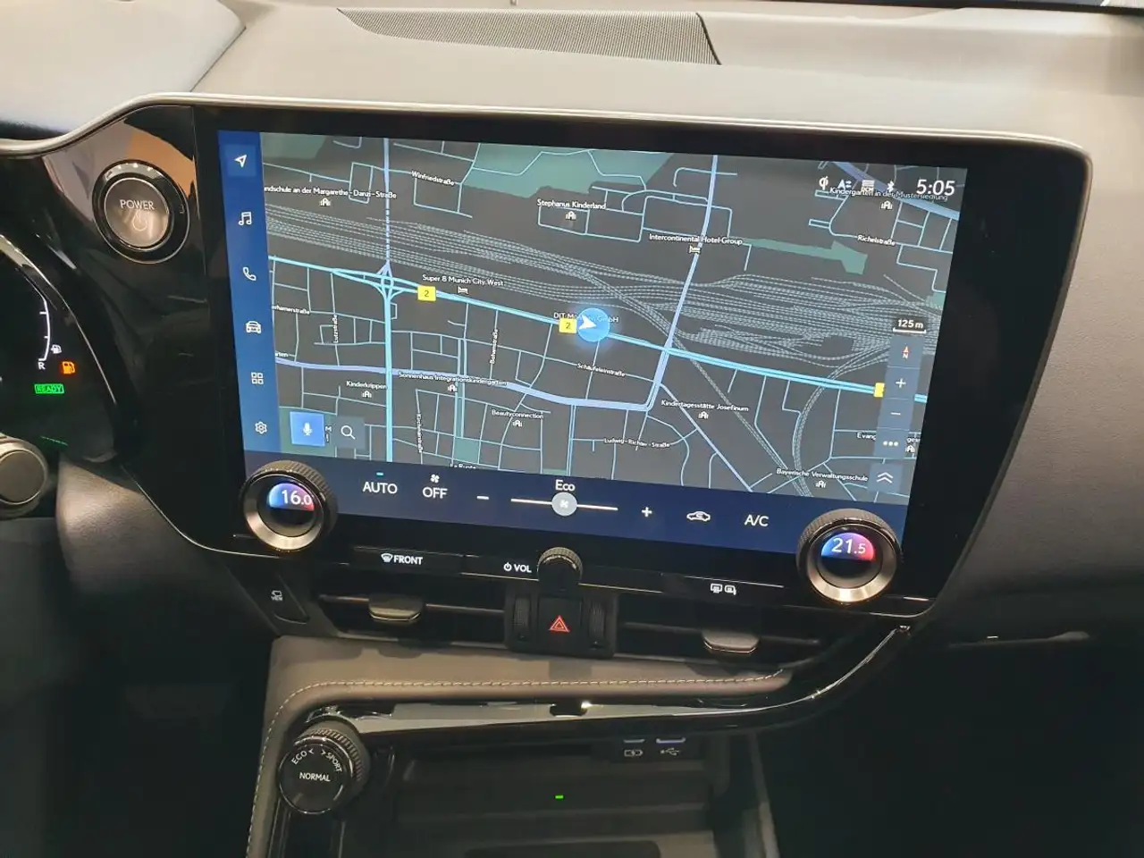 Lexus NX 6