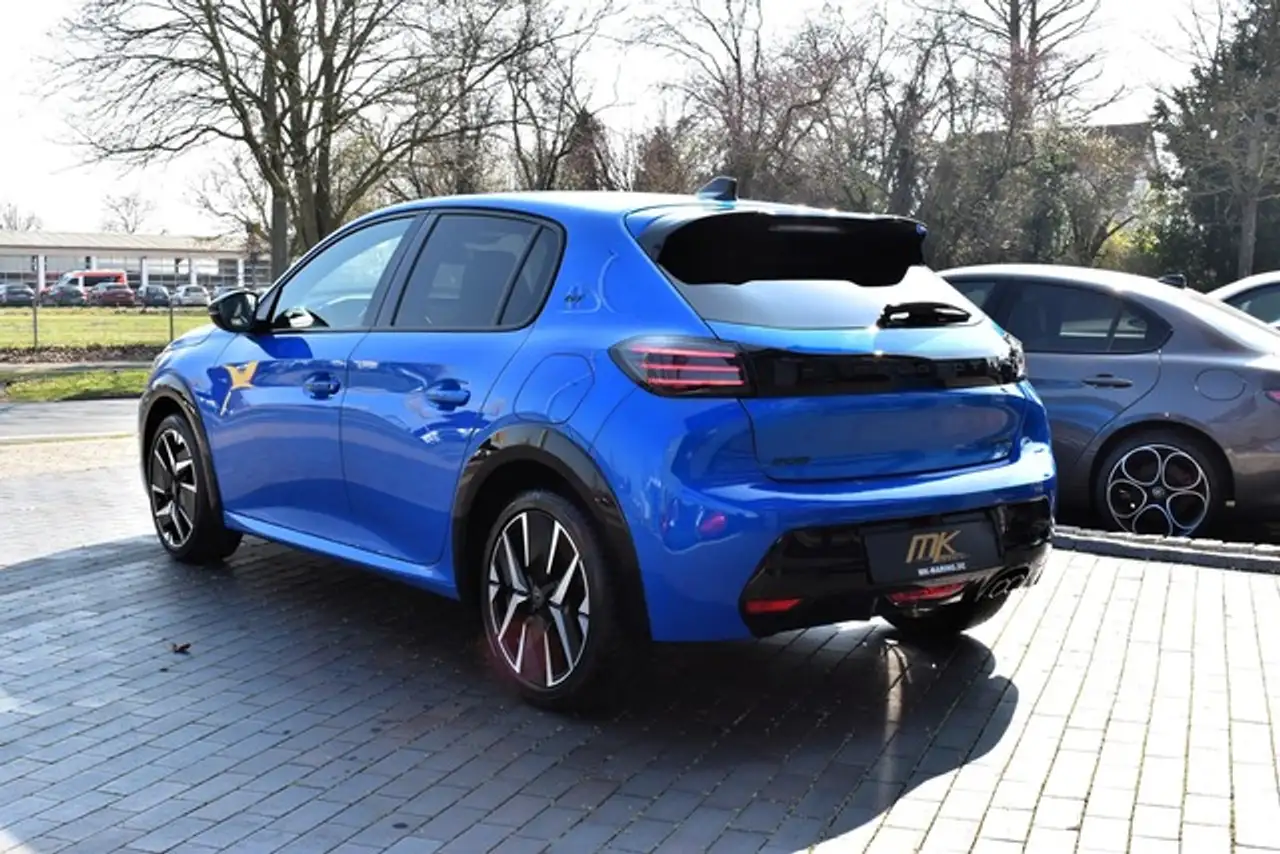 Peugeot 208 4