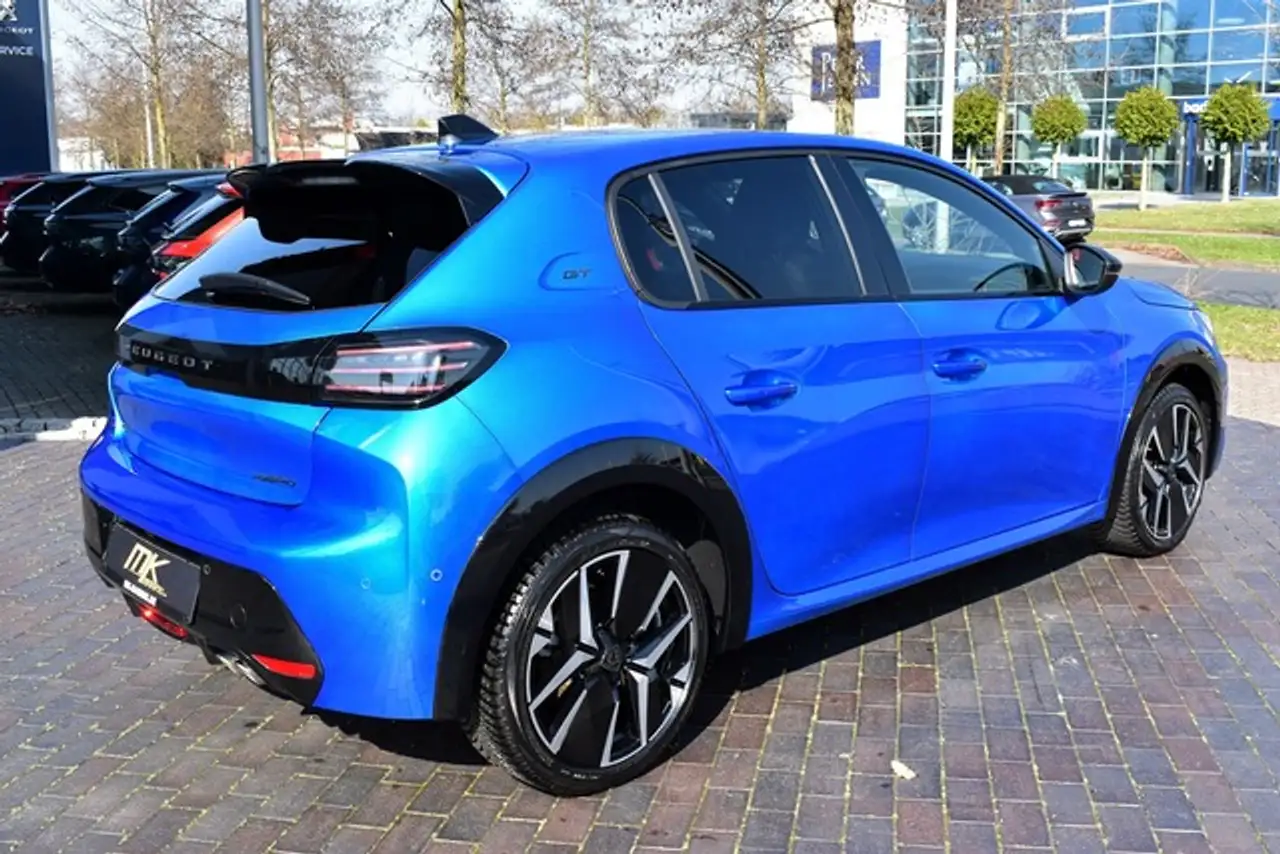 Peugeot 208 5