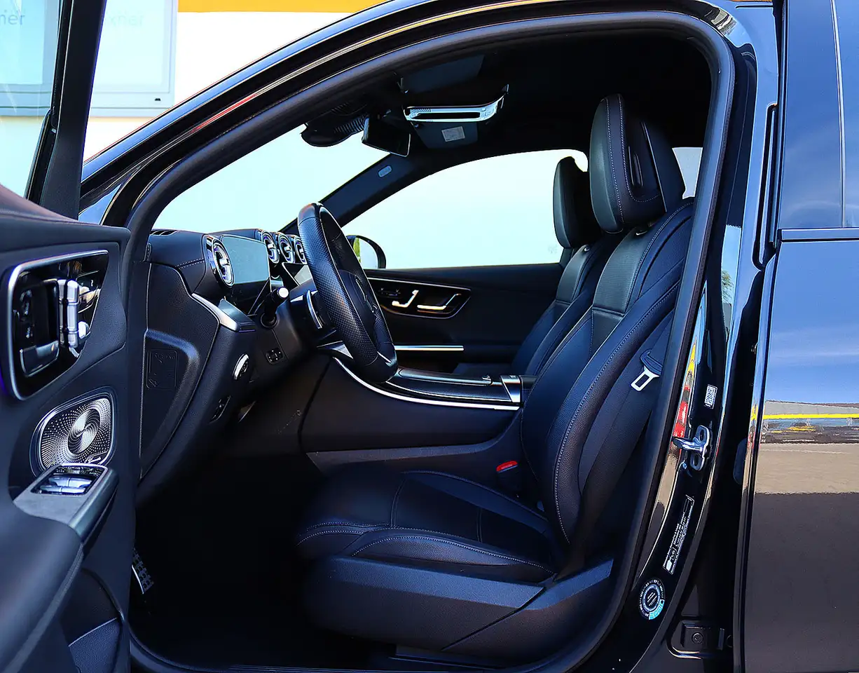 Mercedes-Benz GLC 300 8