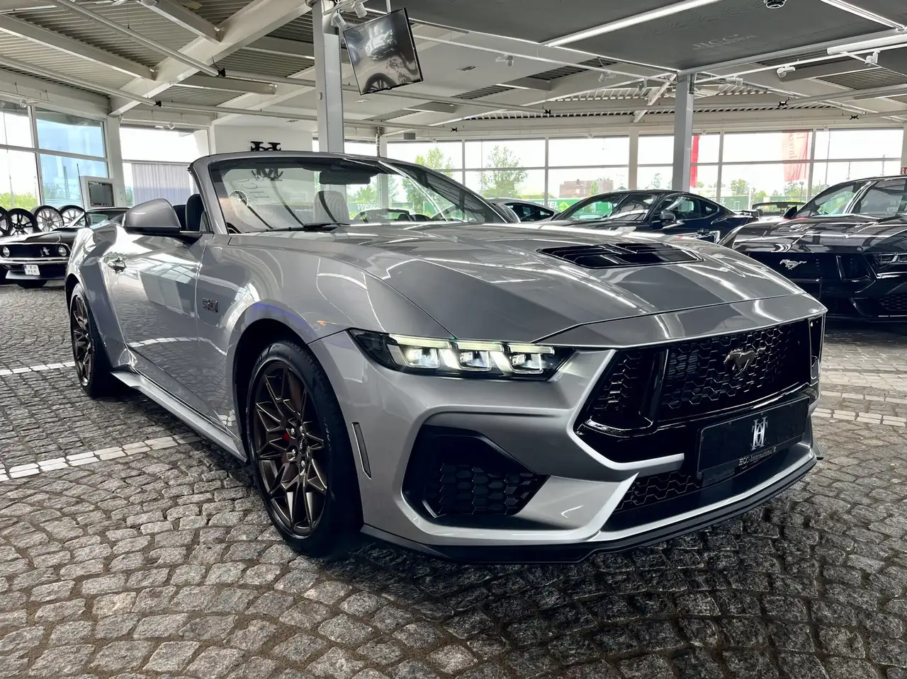 Ford Mustang 6